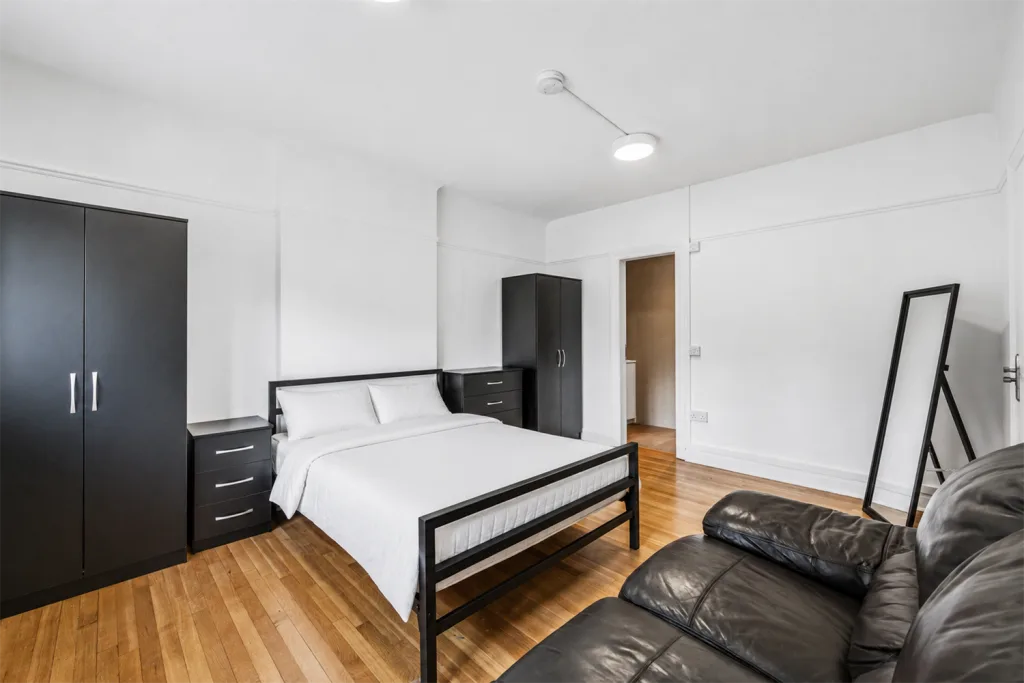 Studio flat for rent