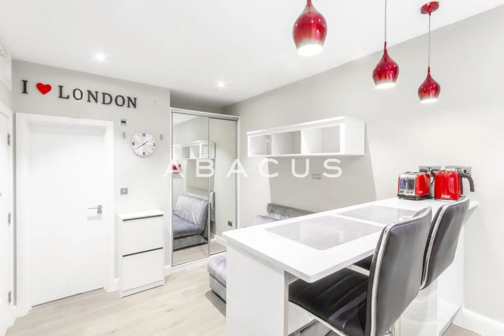 Studio flat for rent