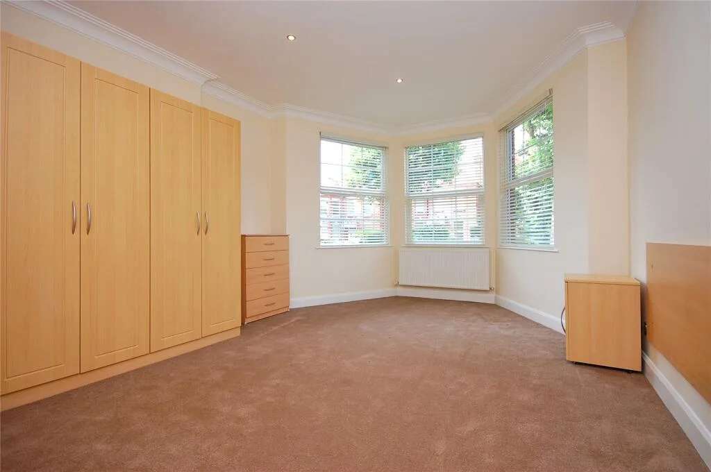 3 bedroom maisonette for rent