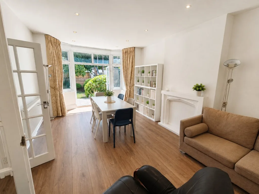 3 bedroom flat for rent