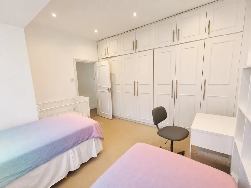3 bedroom flat for rent