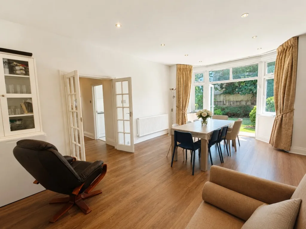3 bedroom flat for rent