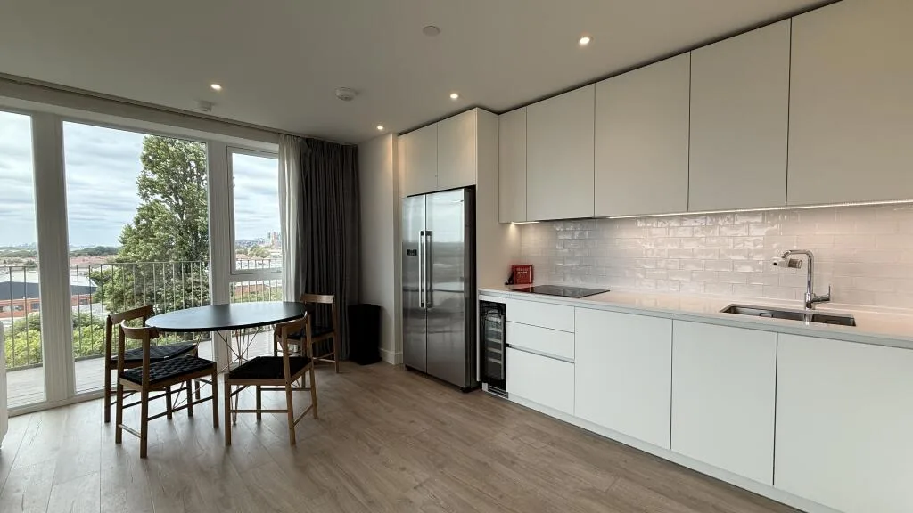 3 bedroom flat for rent