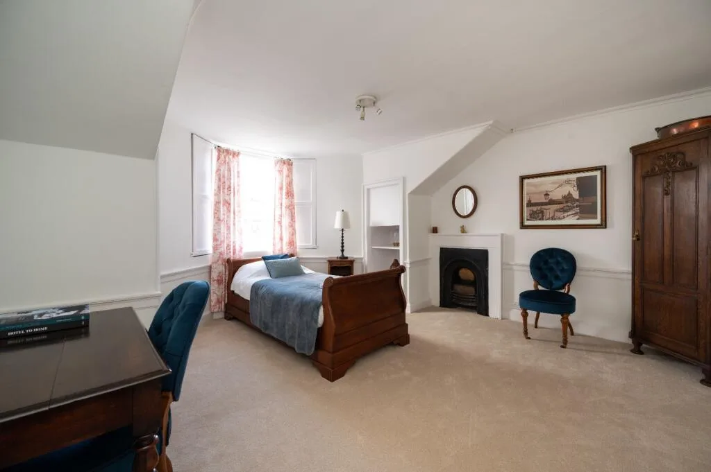 4 bedroom town house for rent