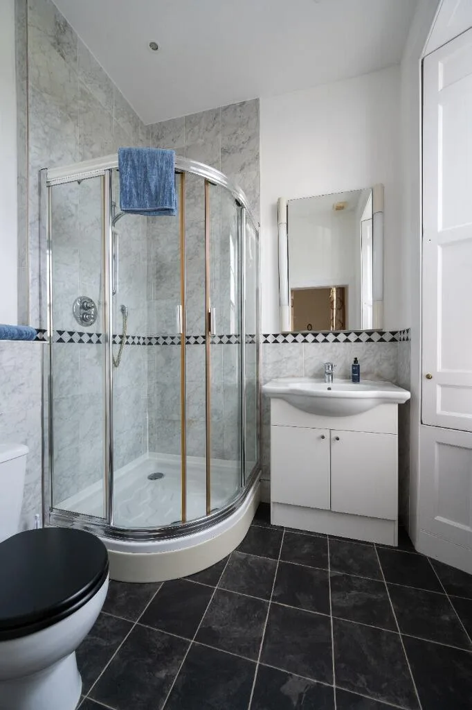 4 bedroom town house for rent