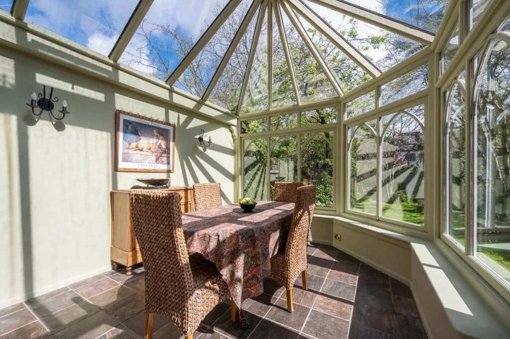 4 bedroom town house for rent