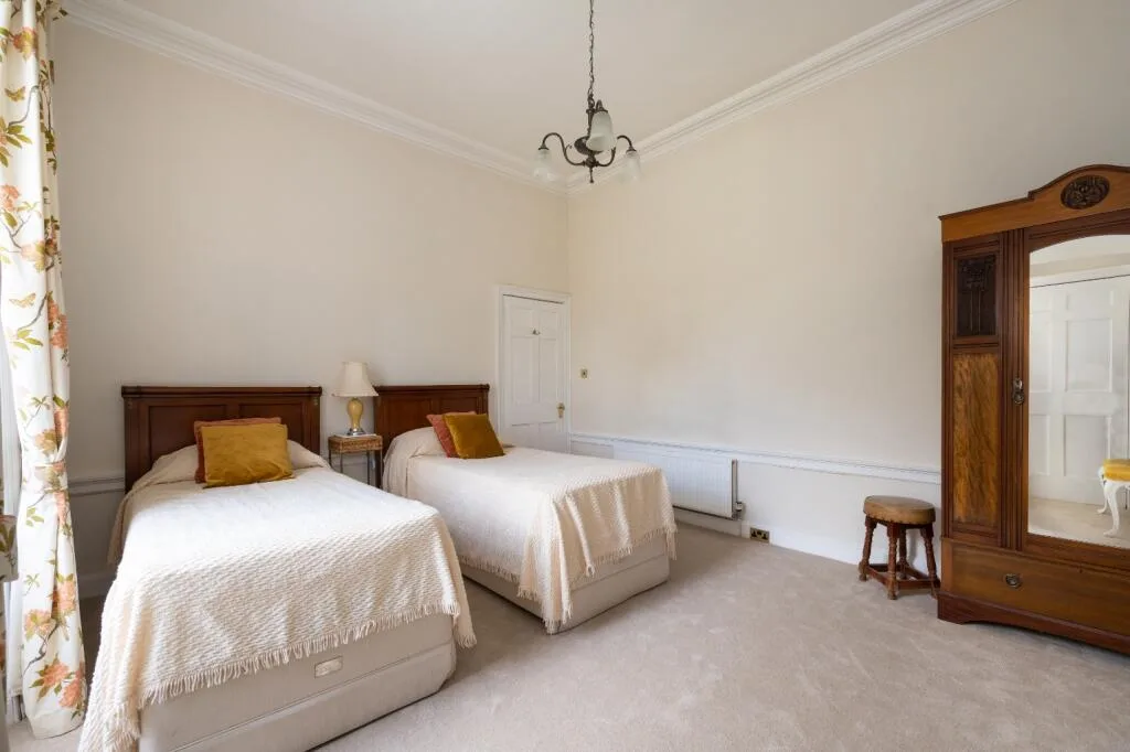 4 bedroom town house for rent