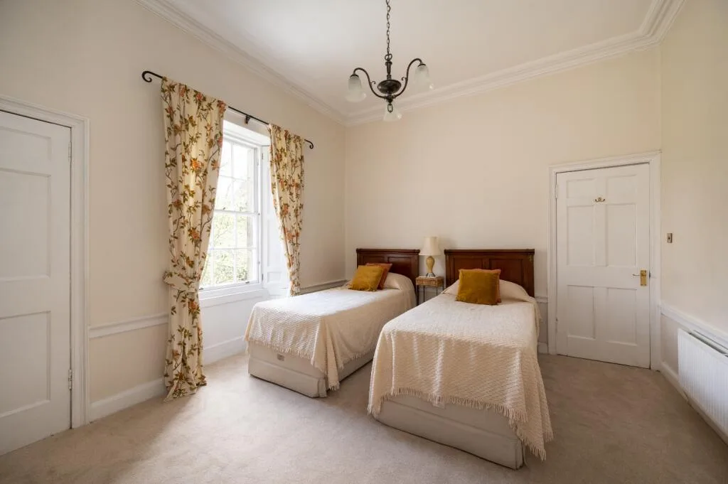 4 bedroom town house for rent