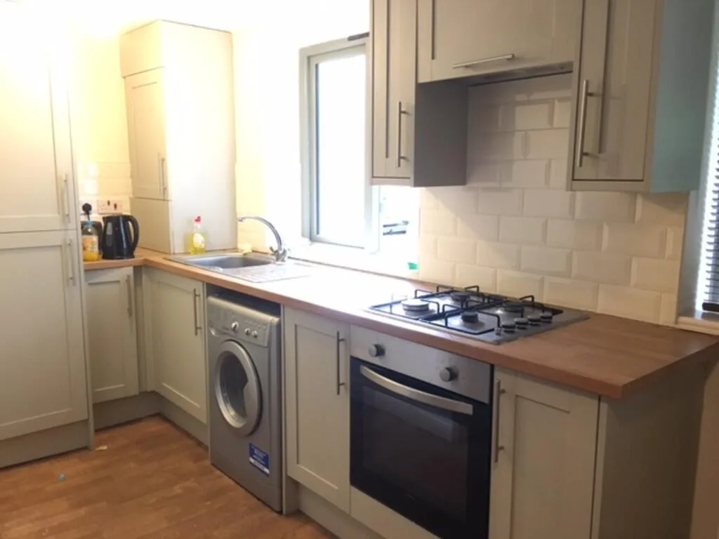 3 bedroom flat for rent