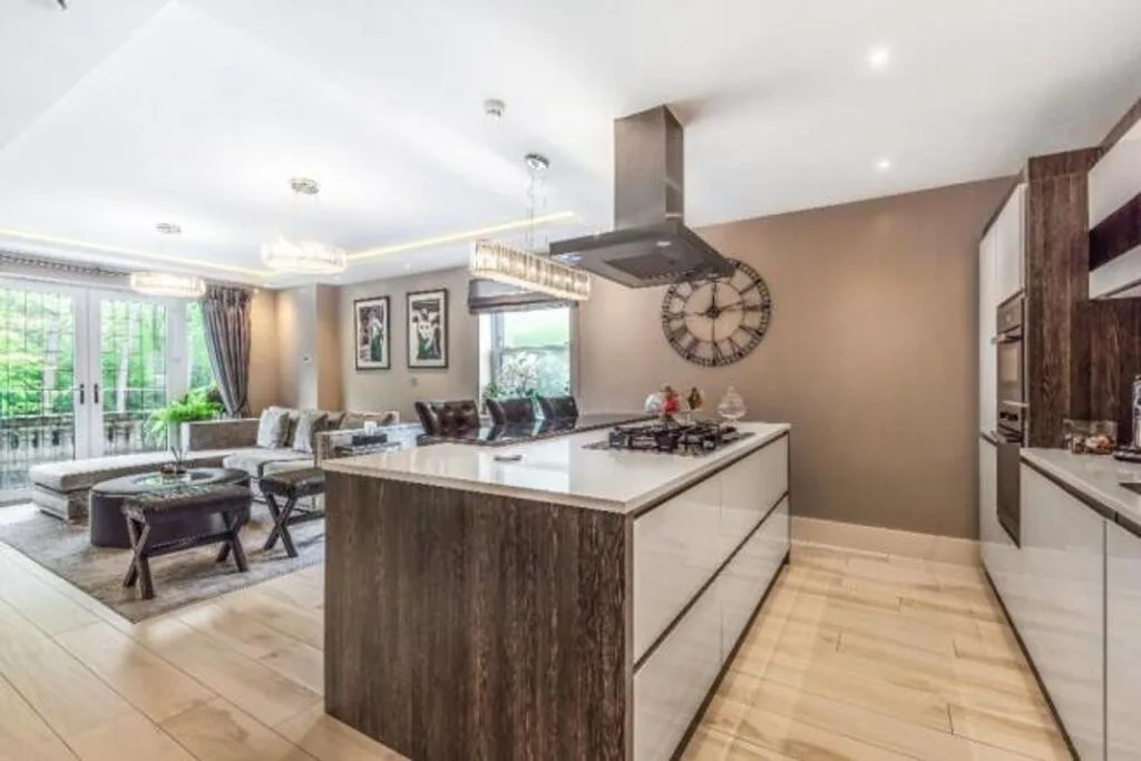 3 bedroom flat for rent