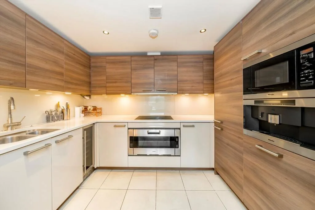 3 bedroom flat for rent