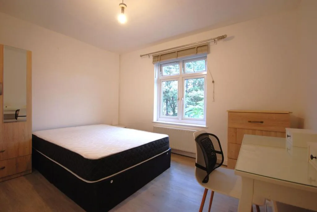4 bedroom terraced house for rent