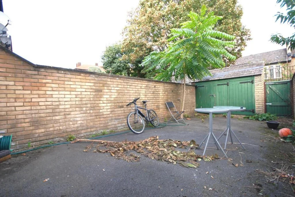 4 bedroom terraced house for rent