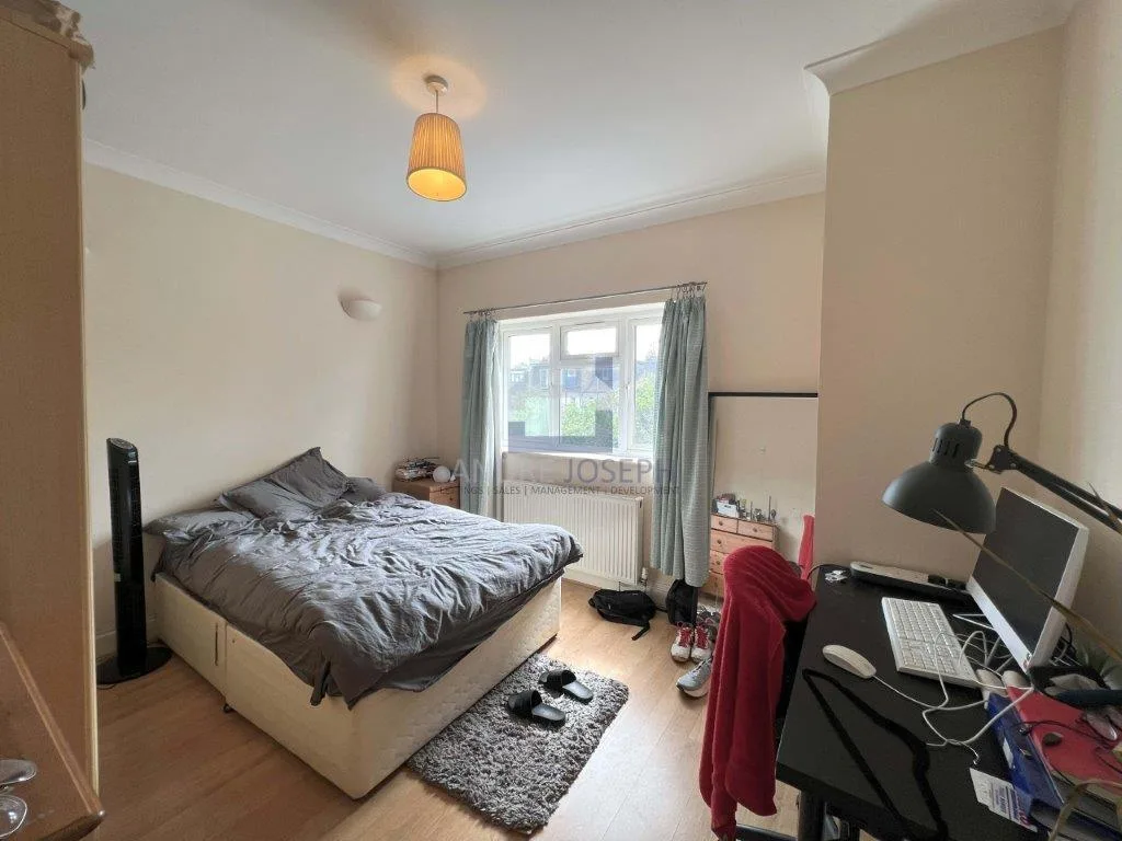 3 bedroom flat for rent