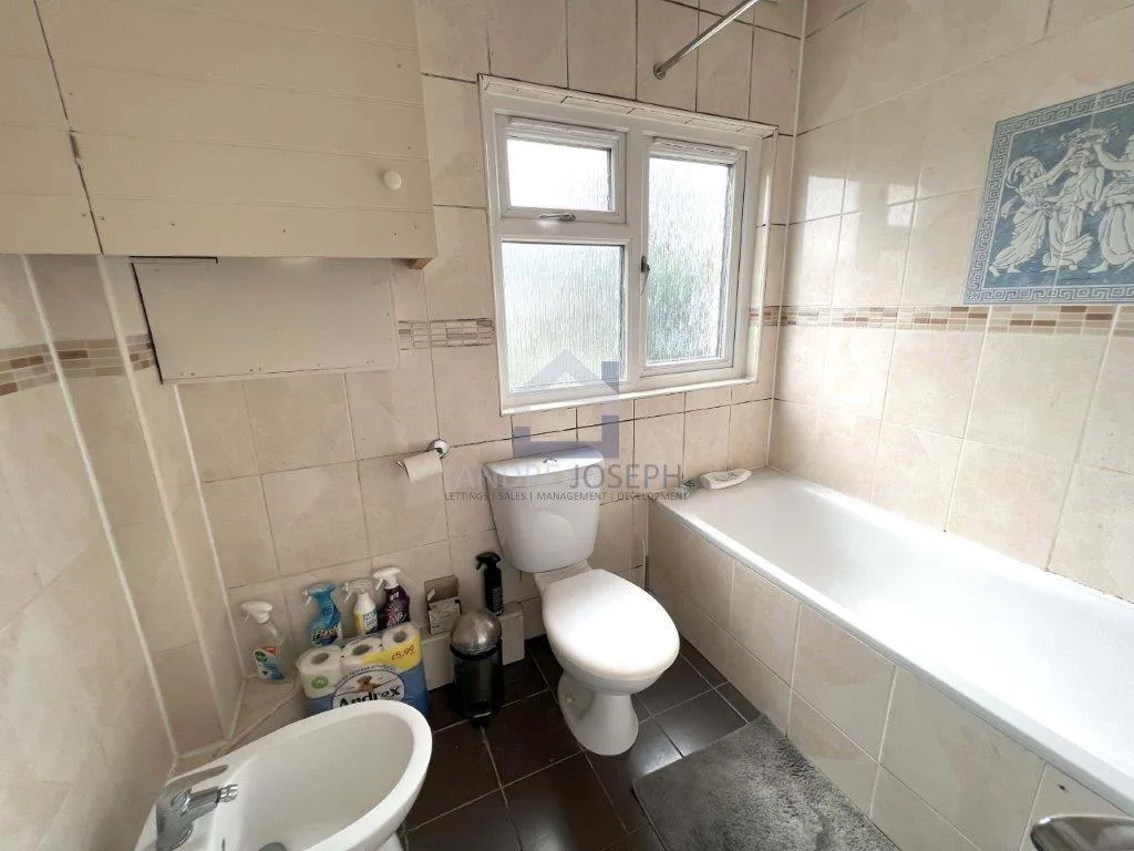 3 bedroom flat for rent