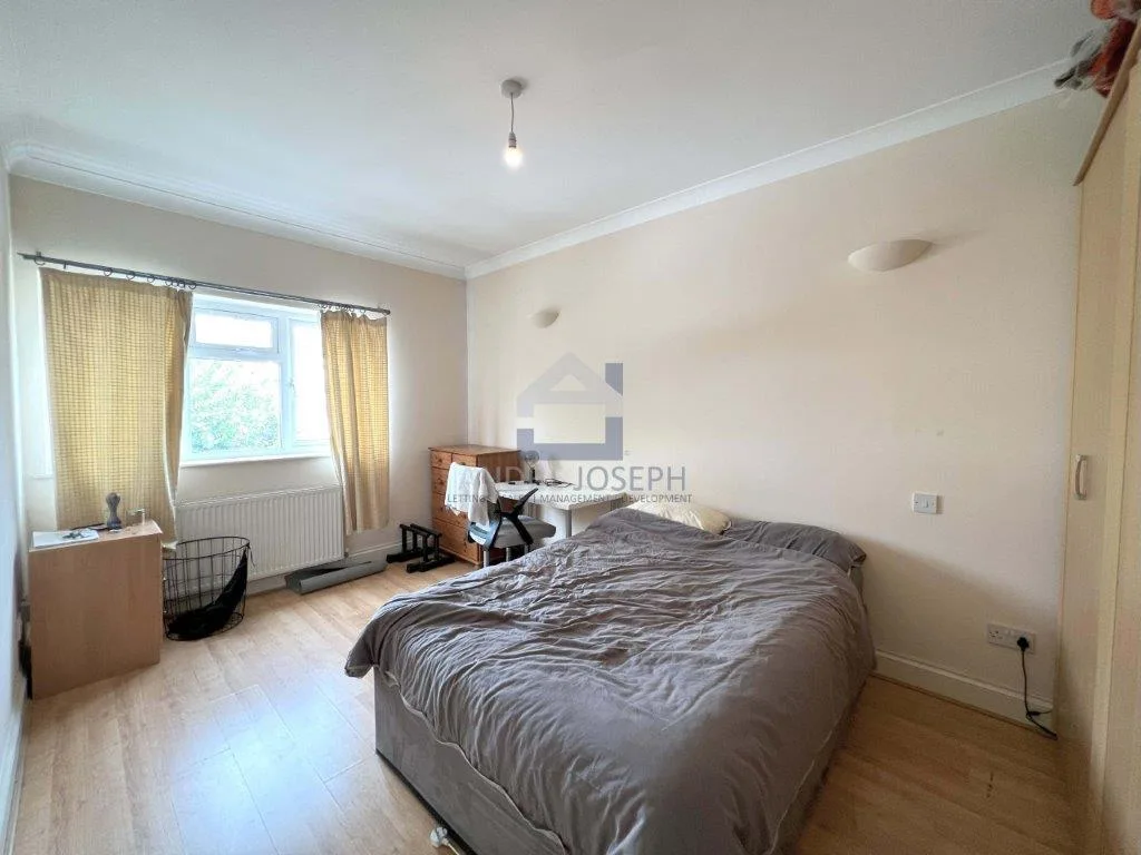 3 bedroom flat for rent