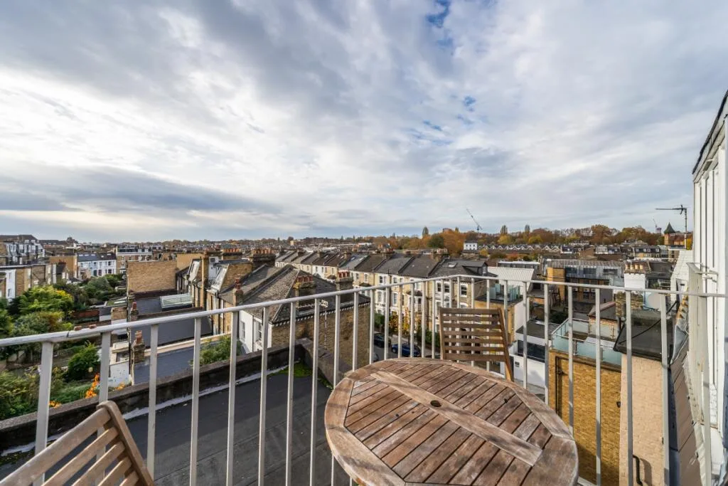 3 bedroom flat for rent