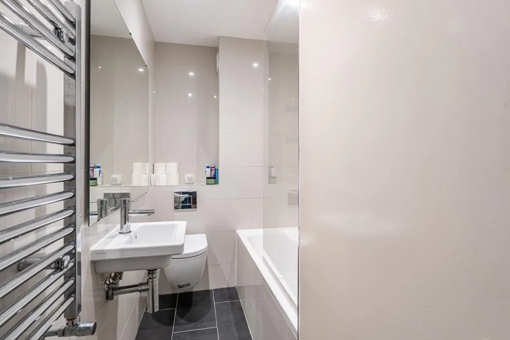 3 bedroom flat for rent