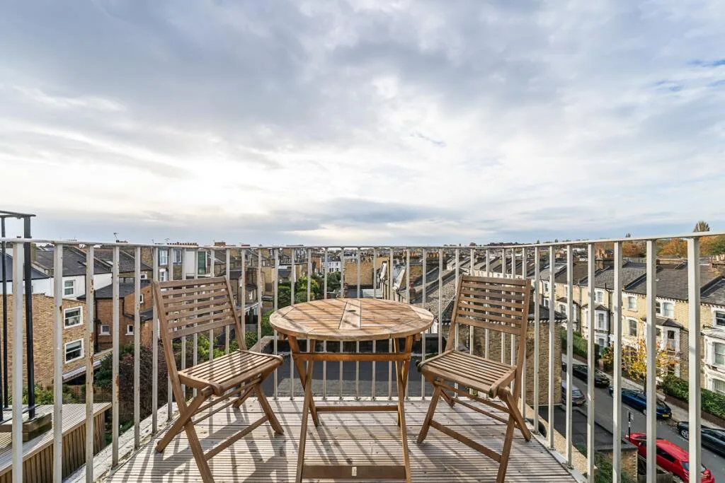 3 bedroom flat for rent