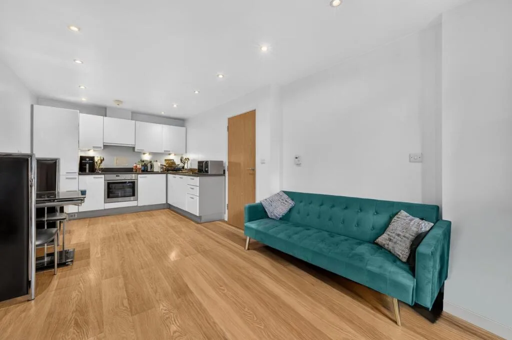 2 bedroom flat for rent