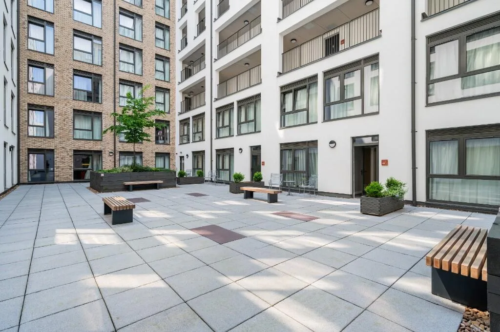 2 bedroom duplex for rent