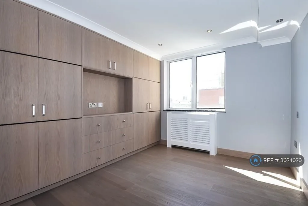 3 bedroom flat for rent