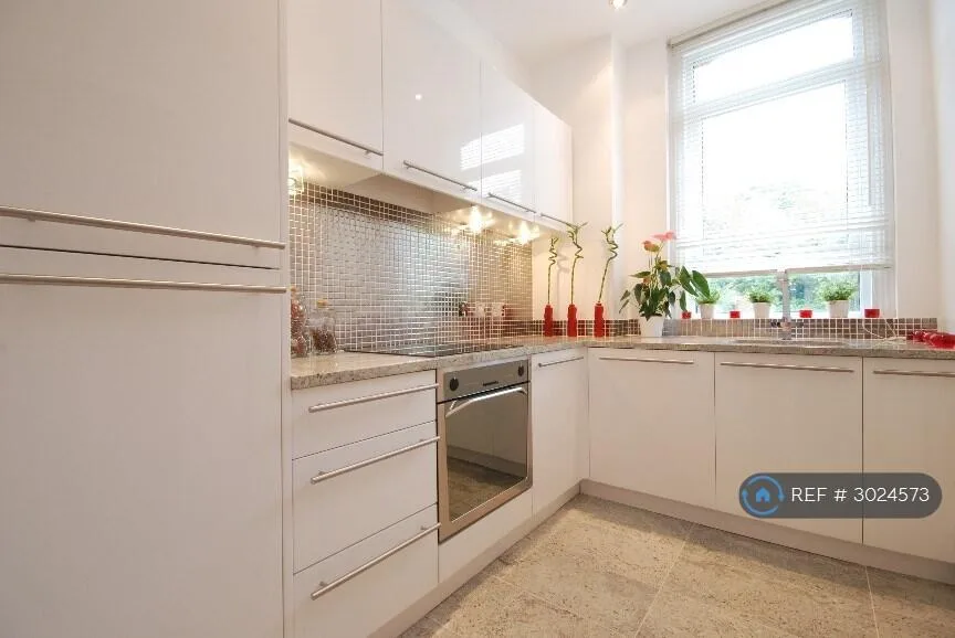 3 bedroom flat for rent