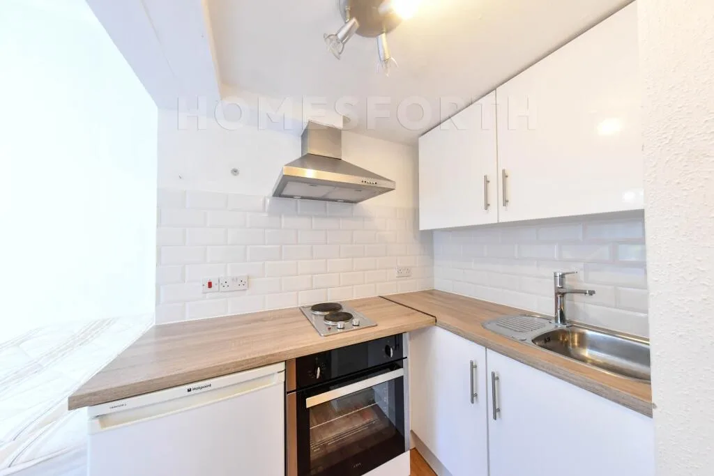 Studio flat for rent