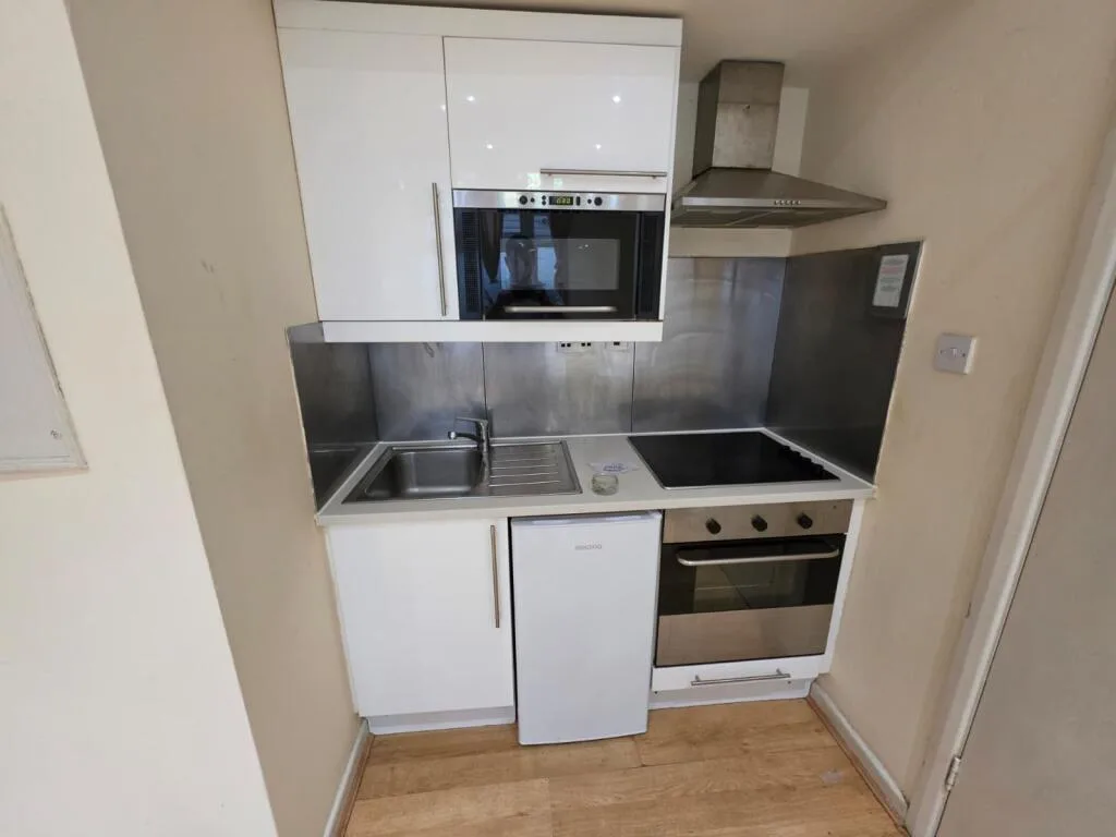 Studio flat for rent