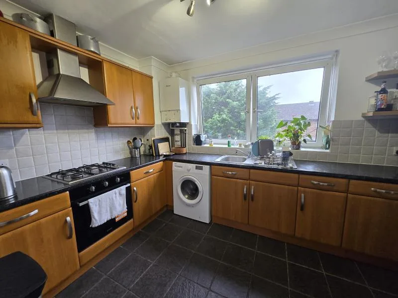 3 bedroom flat for rent