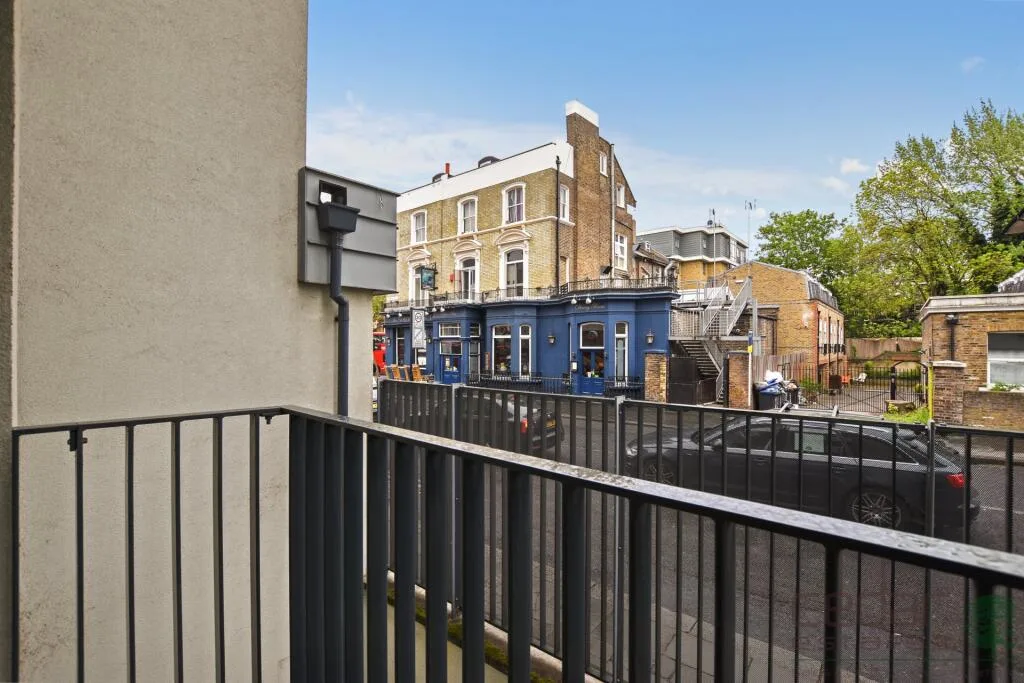 Studio flat for rent