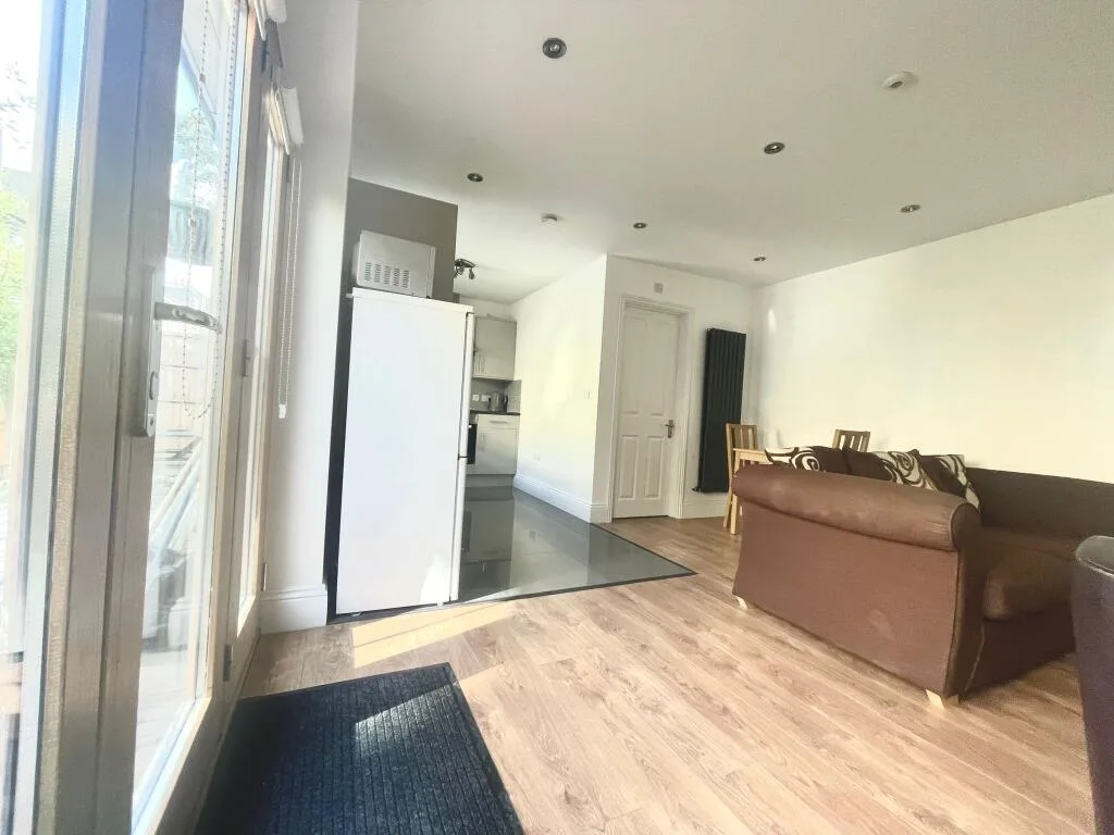 1 bedroom apartment for rent