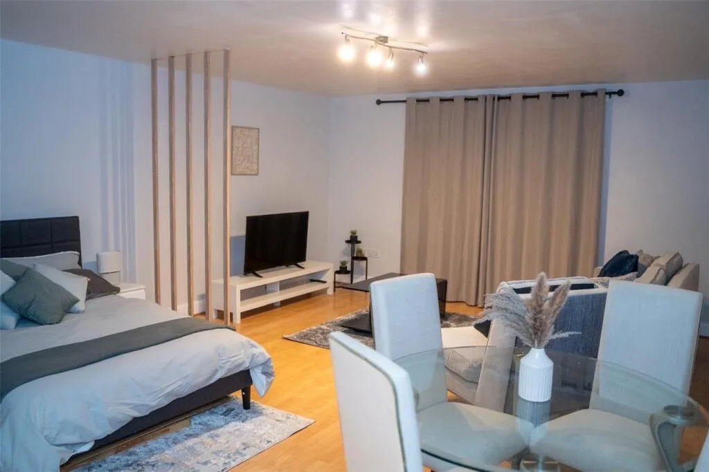Studio flat for rent