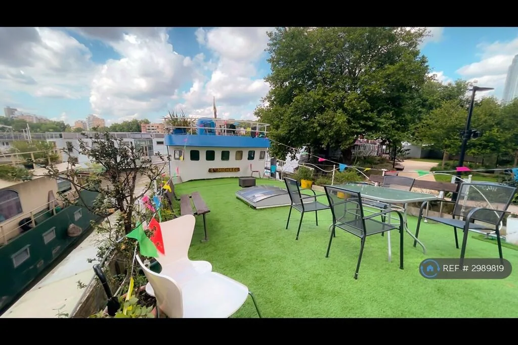 2 bedroom house boat for rent