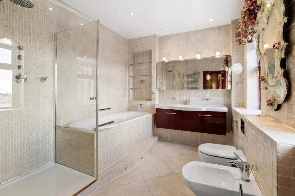 4 bedroom flat for rent