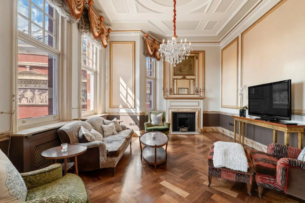 4 bedroom flat for rent