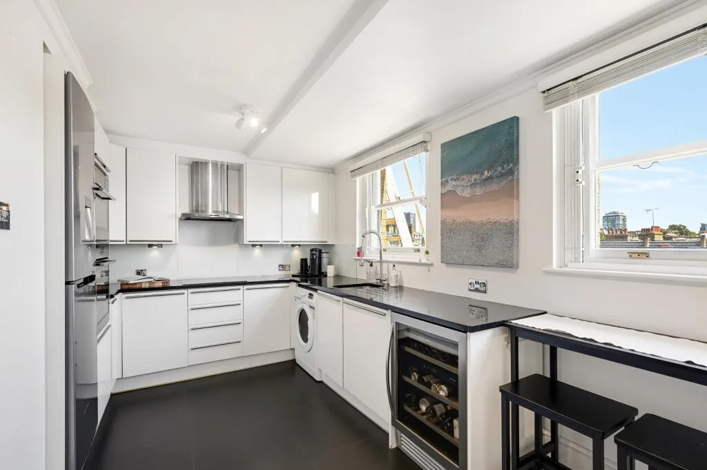 3 bedroom flat for rent