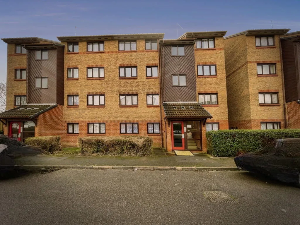 2 bedroom ground floor flat for rent
