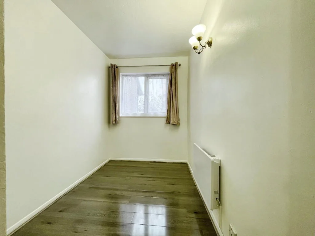 2 bedroom ground floor flat for rent