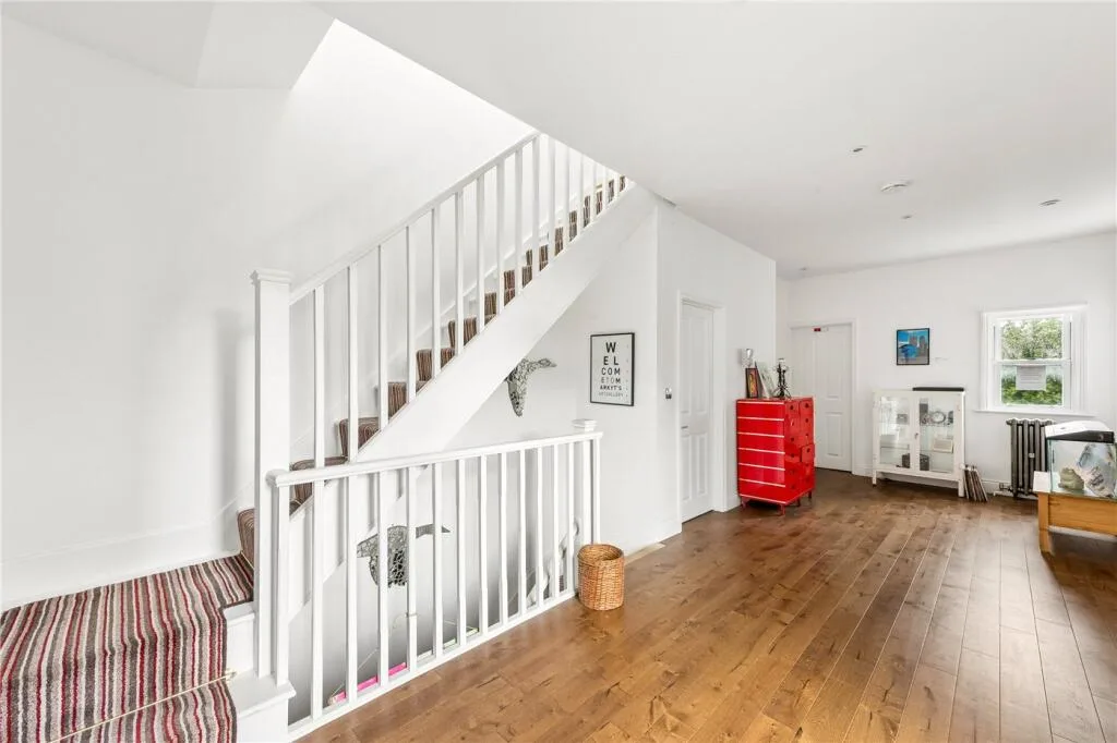 3 bedroom detached house for rent