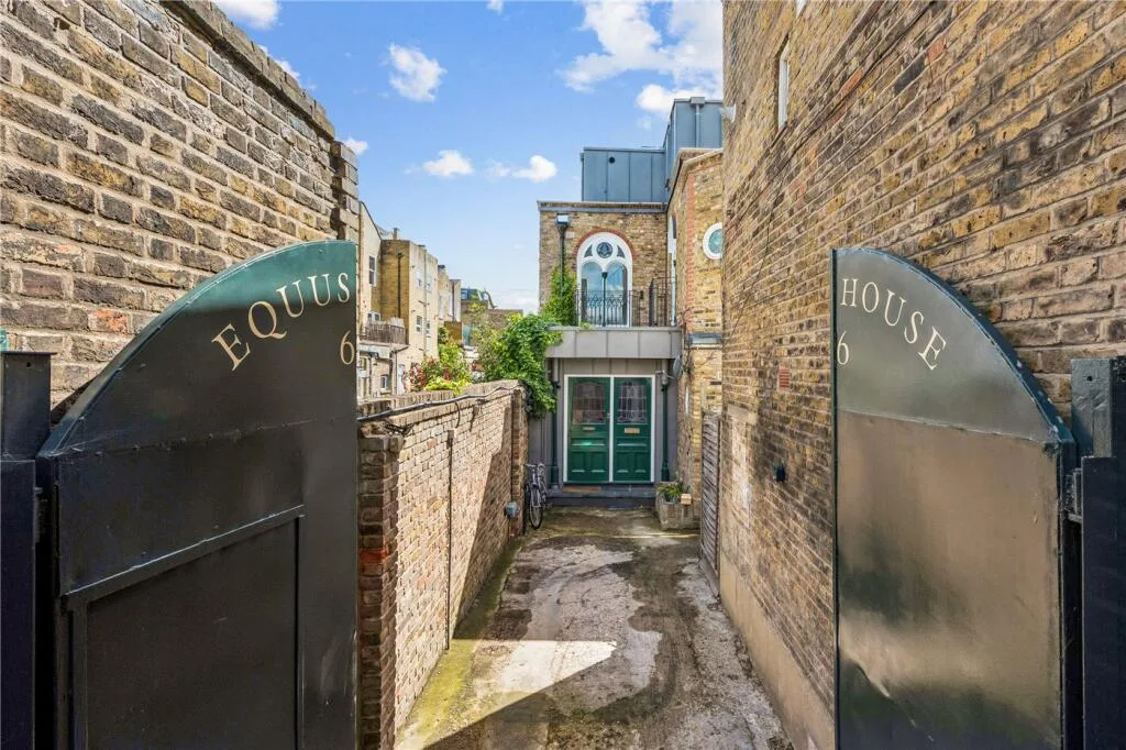 3 bedroom detached house for rent