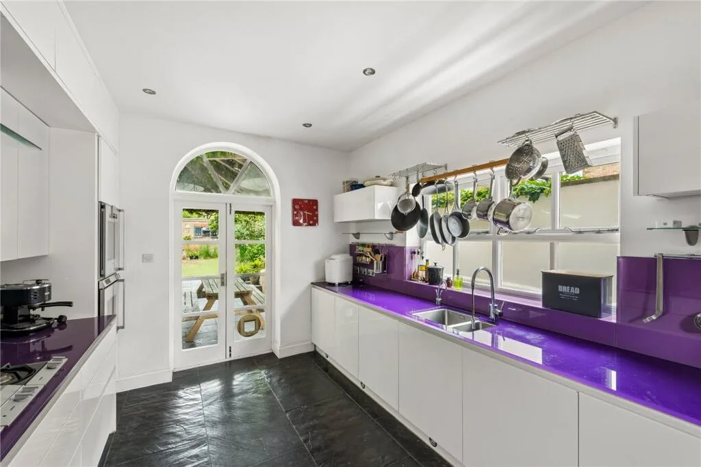3 bedroom detached house for rent