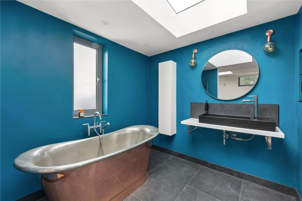3 bedroom detached house for rent