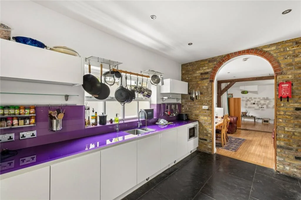 3 bedroom detached house for rent