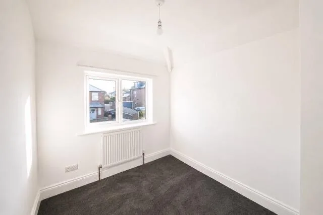 3 bedroom semi-detached house for rent