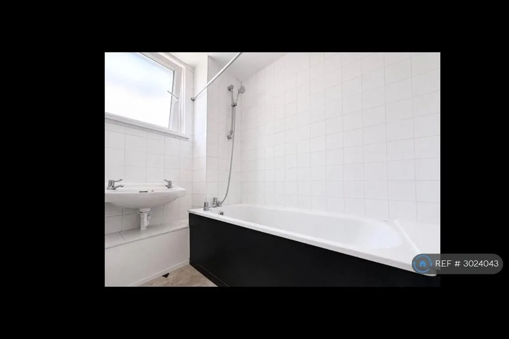3 bedroom maisonette for rent