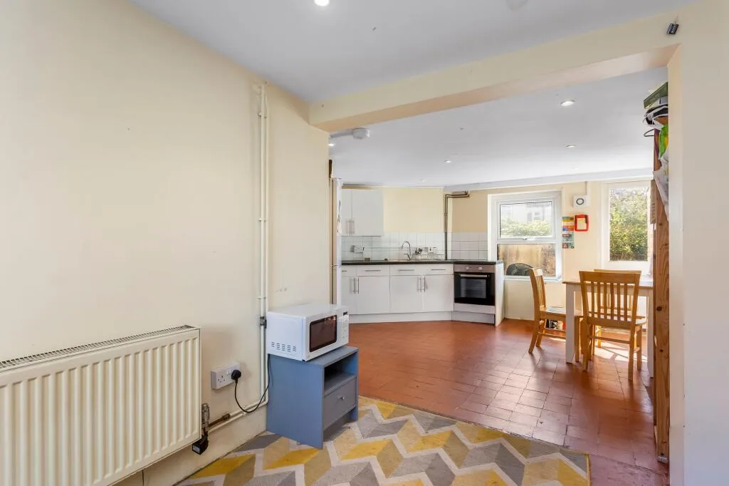 4 bedroom terraced house for rent