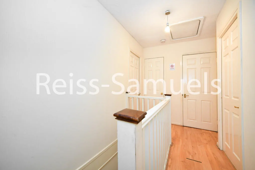 5 bedroom end of terrace house for rent