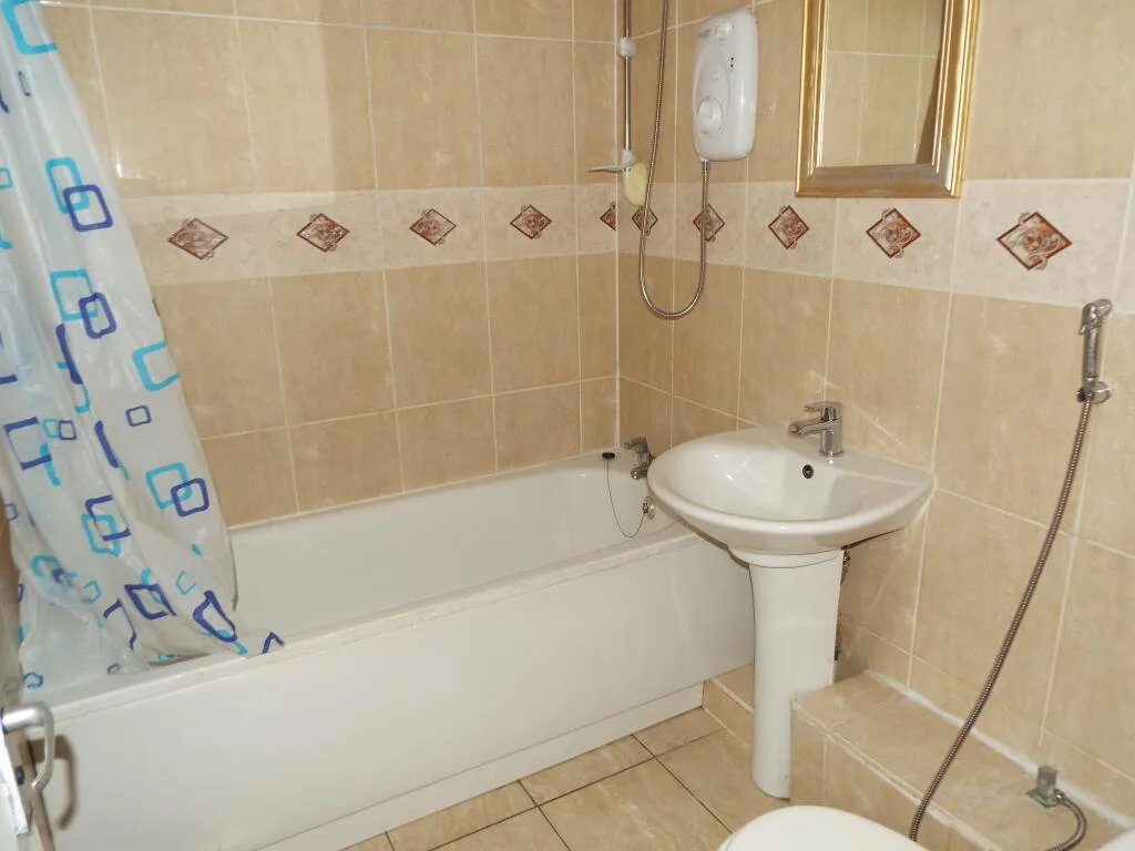 2 bedroom apartment for rent