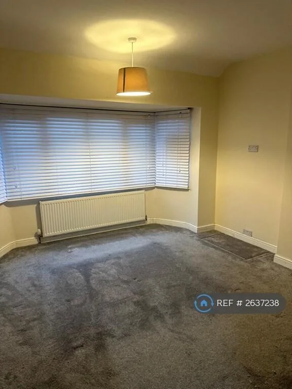2 bedroom semi-detached house for rent